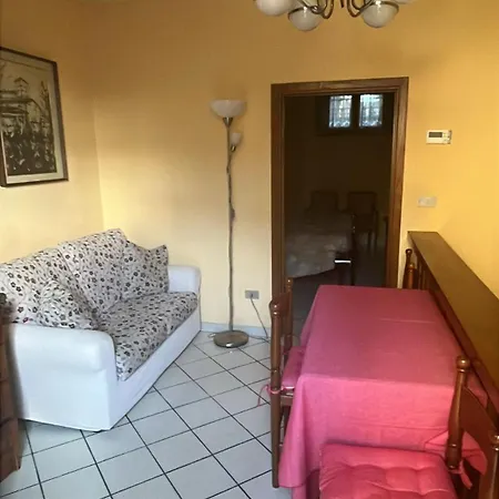 Casina Travi Apartment *